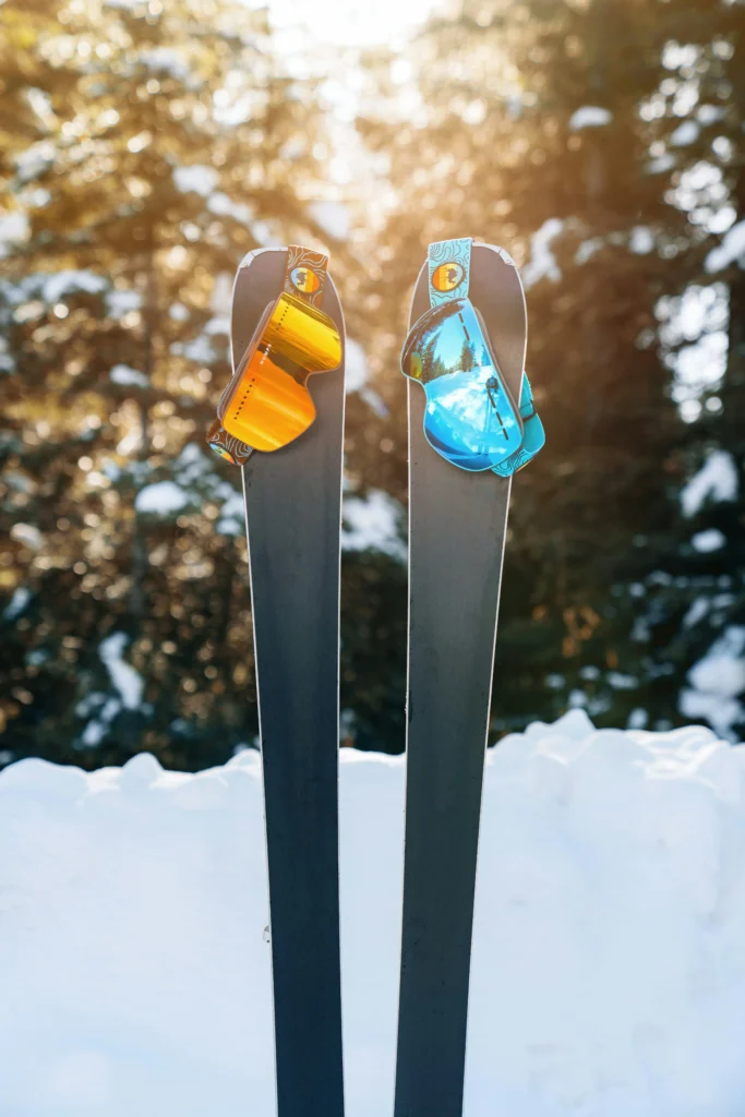 skis en skibrillen